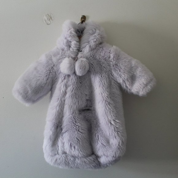 Restoration Hardware Luxe Faux Fur Baby Bunting - Lavender 0-6 months Snow - Picture 3 of 10